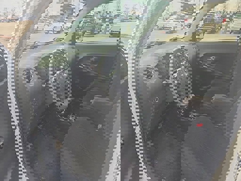 Used 2010 Scion xD image 16