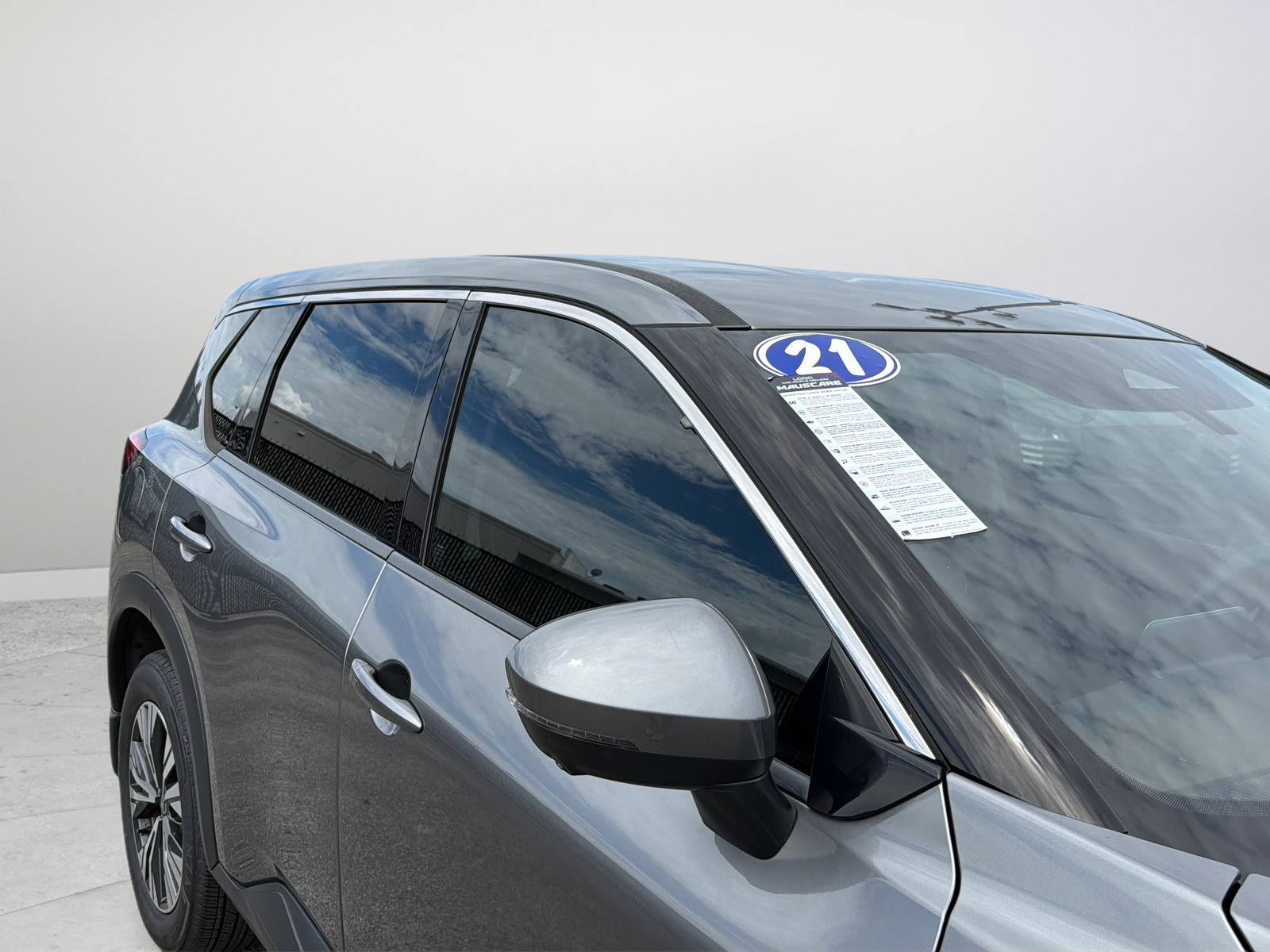 Used 2021 Nissan Rogue SV FWD image 15