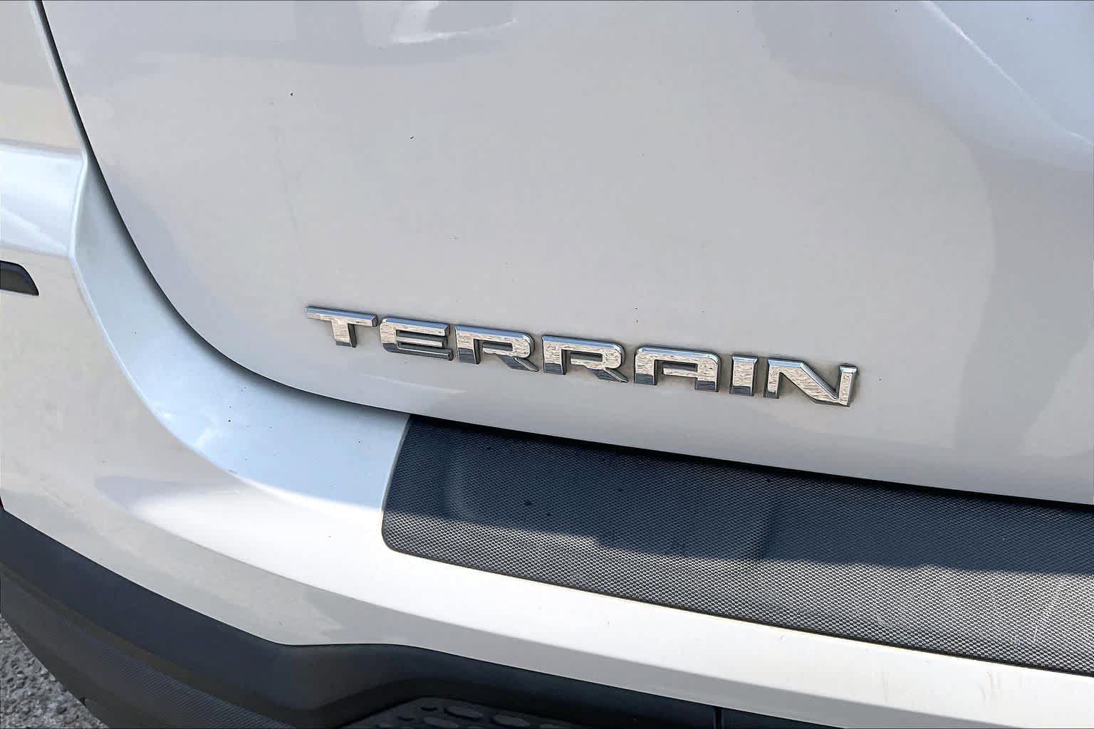 Used 2017 GMC Terrain SLE FWD image 10