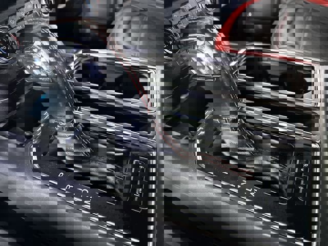 Used 2019 Ford F150 Lariat w/ Equipment Group 502A Luxury AWD/4WD image 16