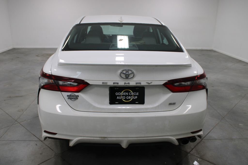 Used 2022 Toyota Camry SE FWD image 8