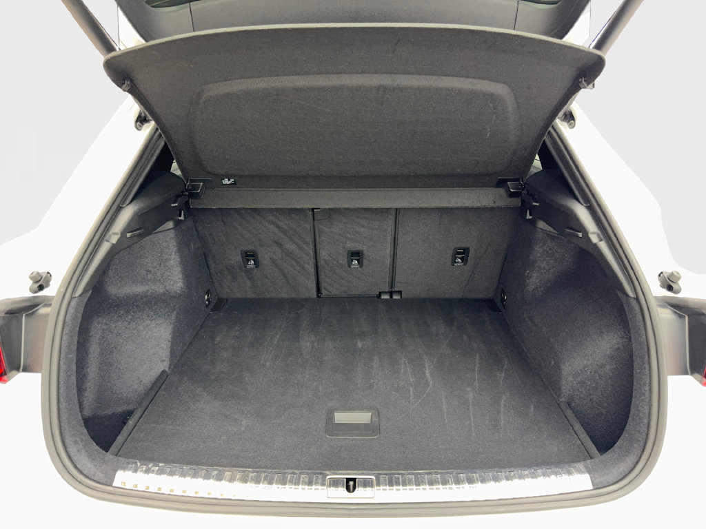 Used 2025 Audi Q3 2.0T Premium AWD/4WD image 77
