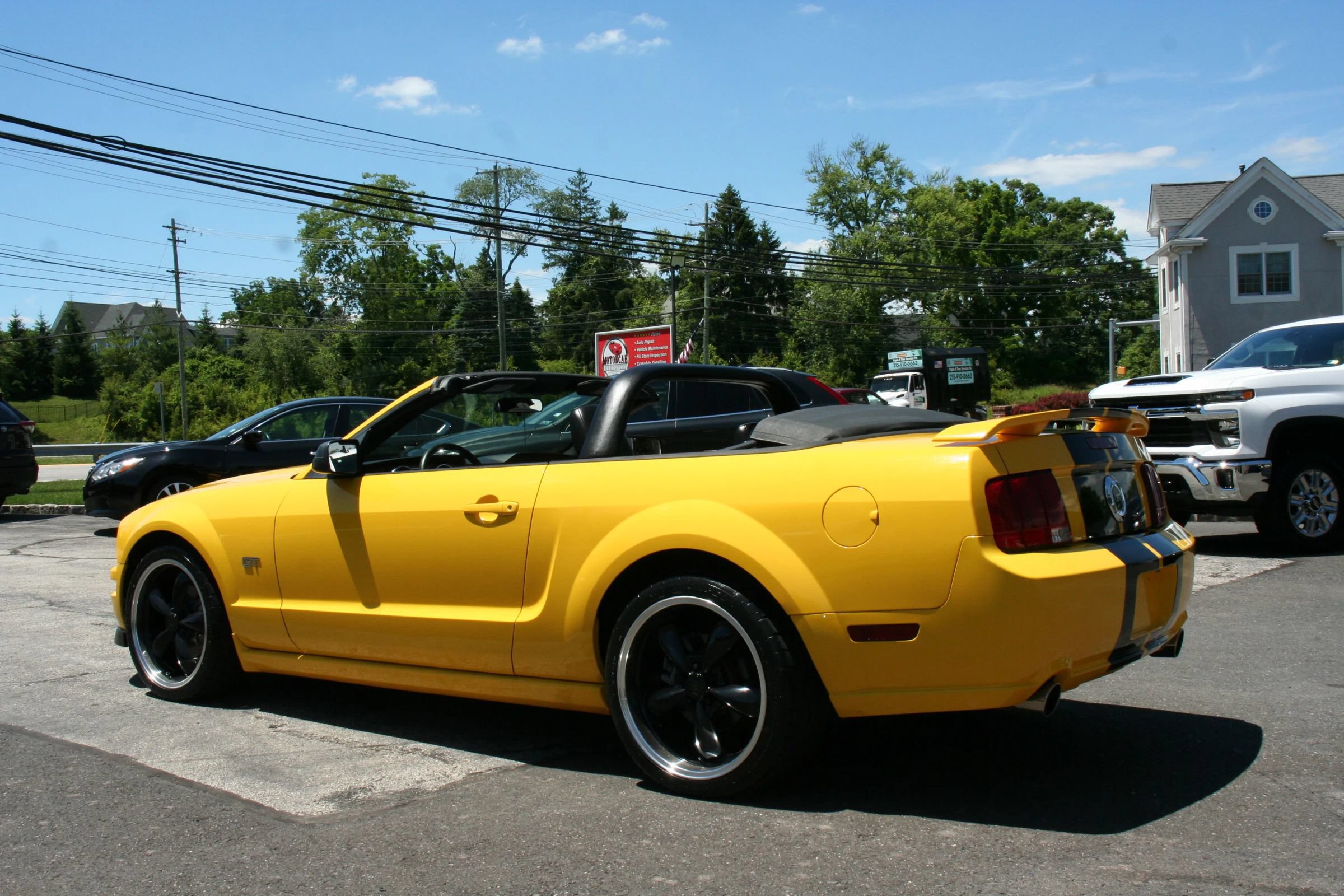 Used 2006 Ford Mustang GT Premium RWD image 3