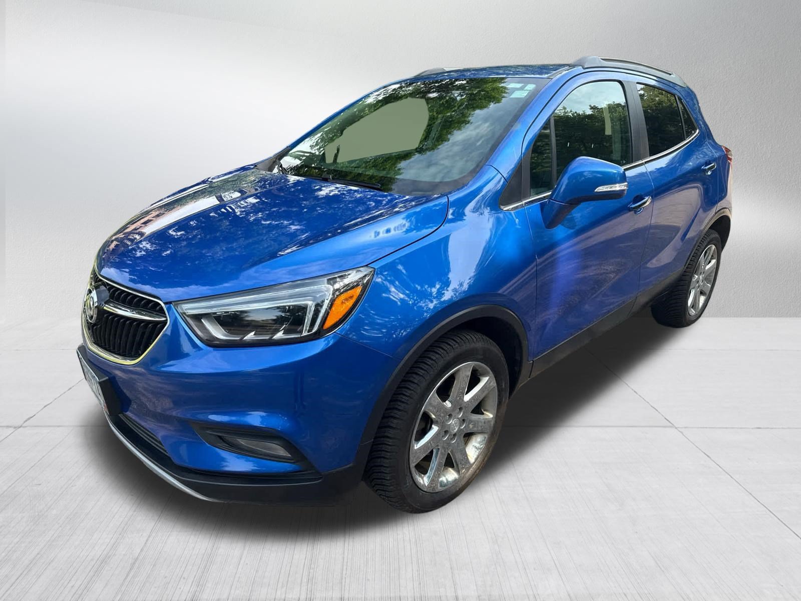Used 2017 Buick Encore Essence w/ Experience Buick Package AWD/4WD image 3