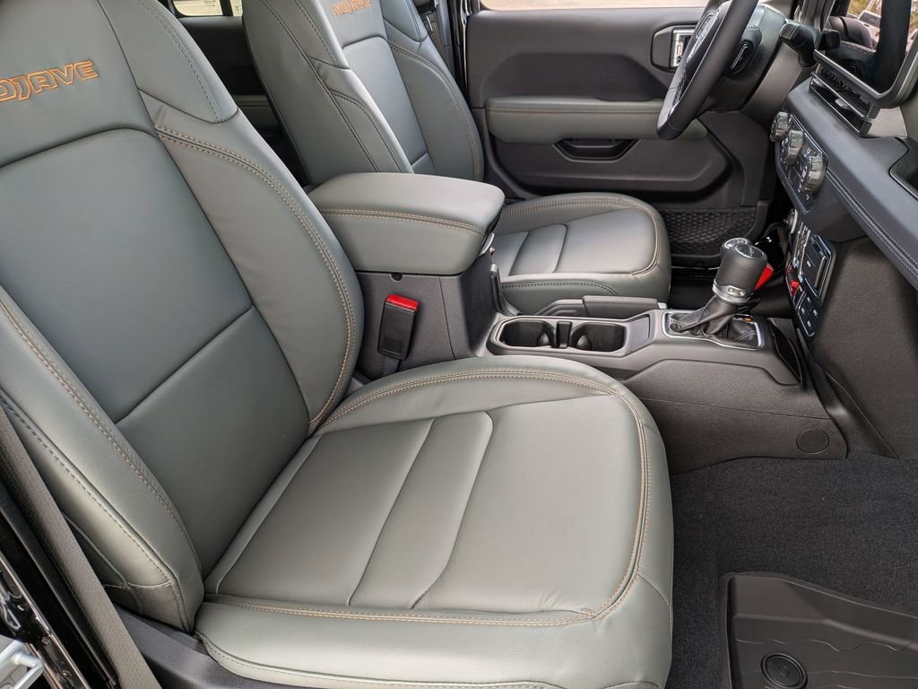 New 2026 Jeep Gladiator Mojave AWD/4WD image 28