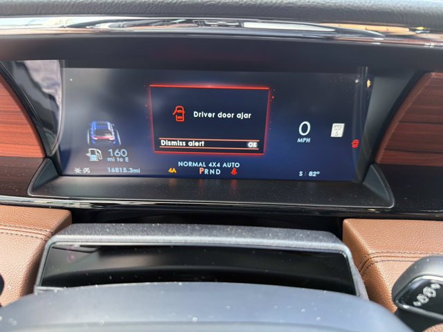 Certified 2024 Lincoln Navigator Reserve AWD/4WD image 30