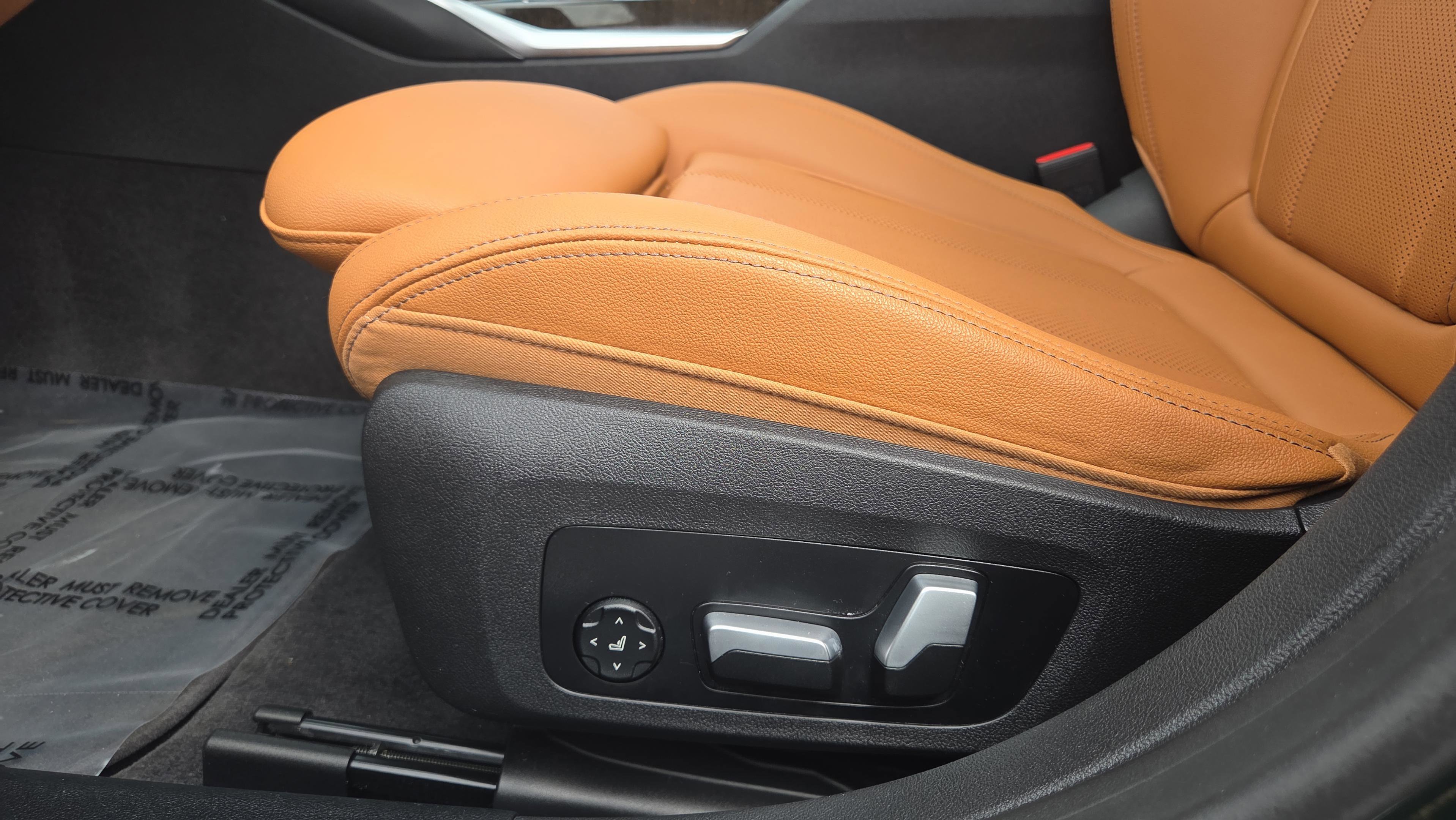 Used 2023 BMW i4 eDrive35 w/ Premium Package image 10