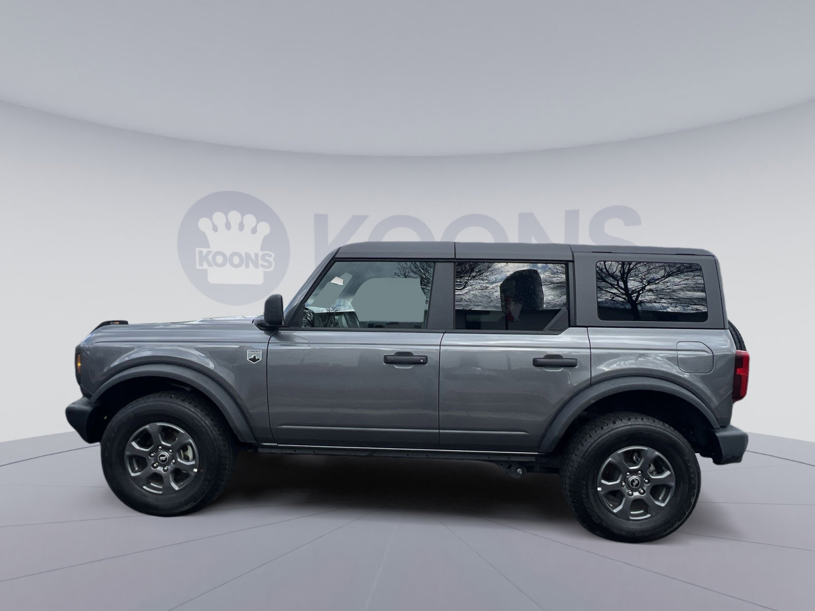 Used 2025 Ford Bronco Big Bend image 2