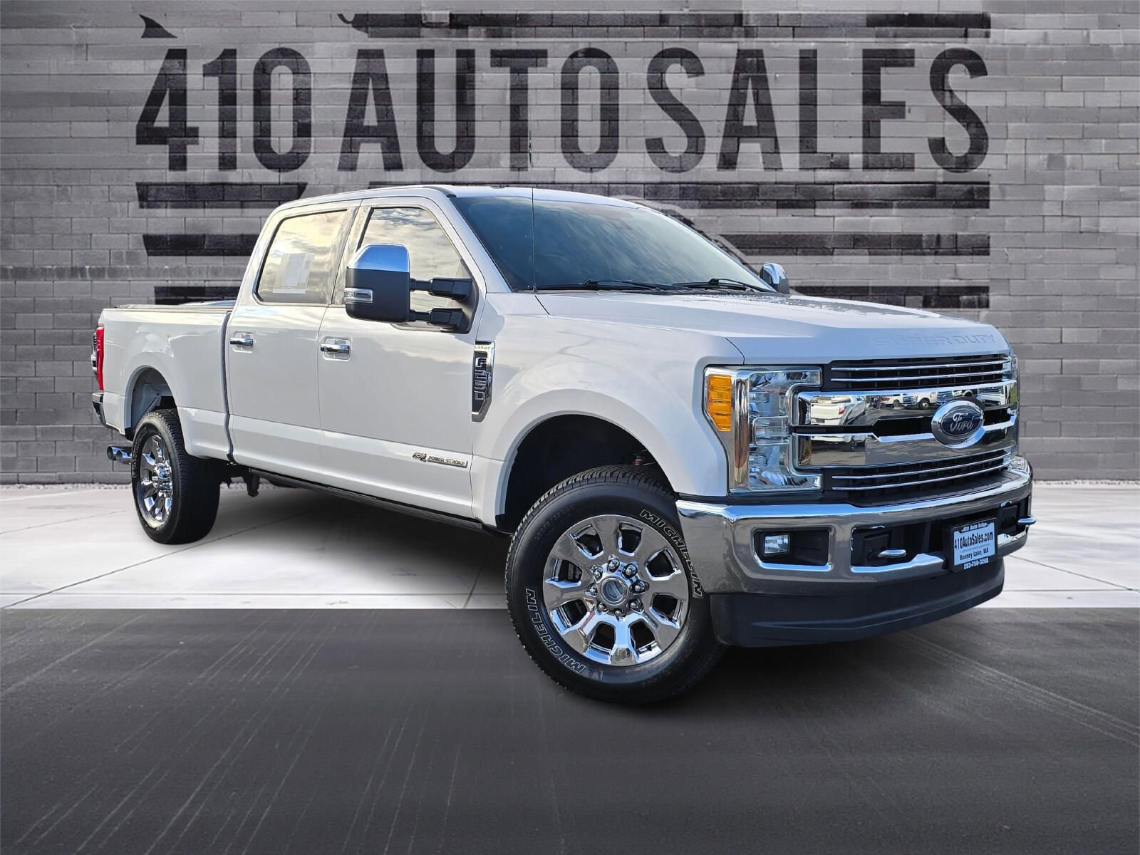 Used 2017 Ford F250 Lariat w/ Lariat Ultimate Package image 1