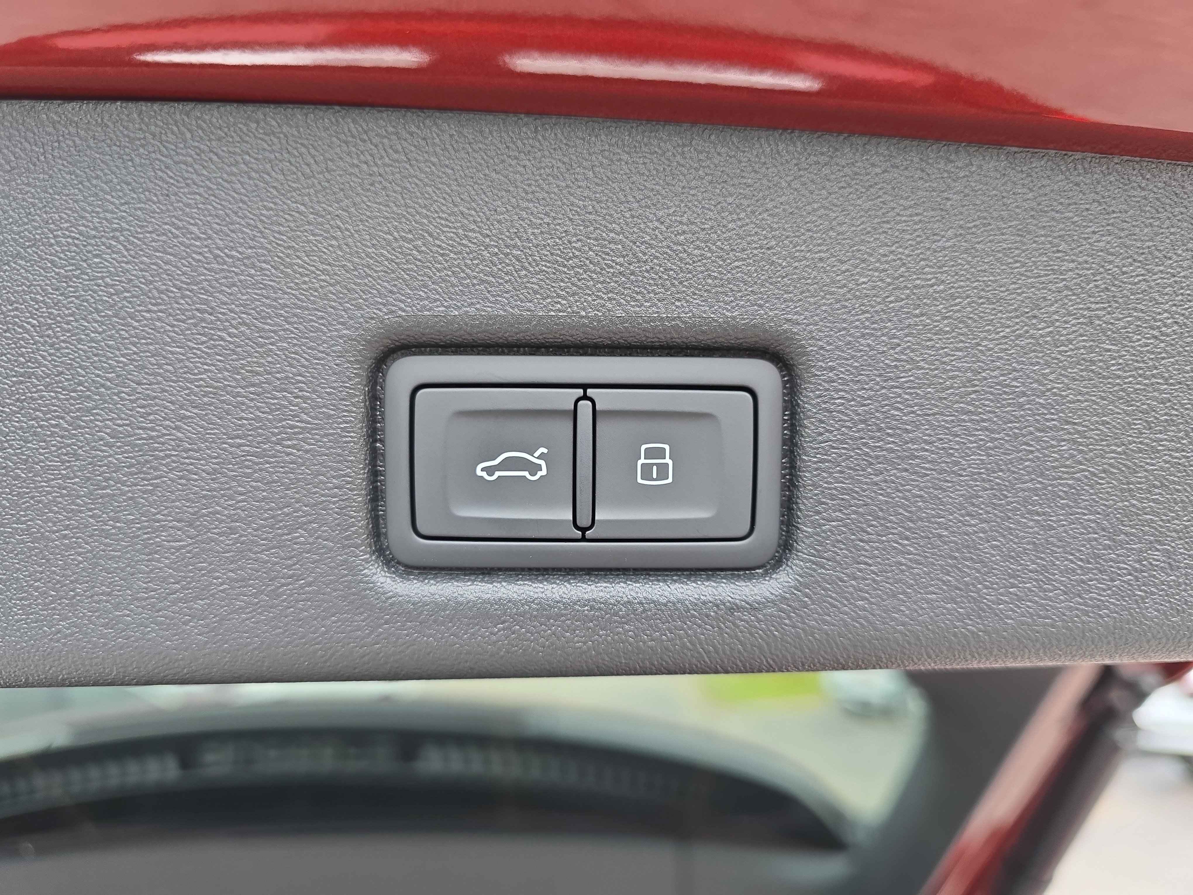 New 2026 Audi SQ5 Prestige AWD/4WD image 13