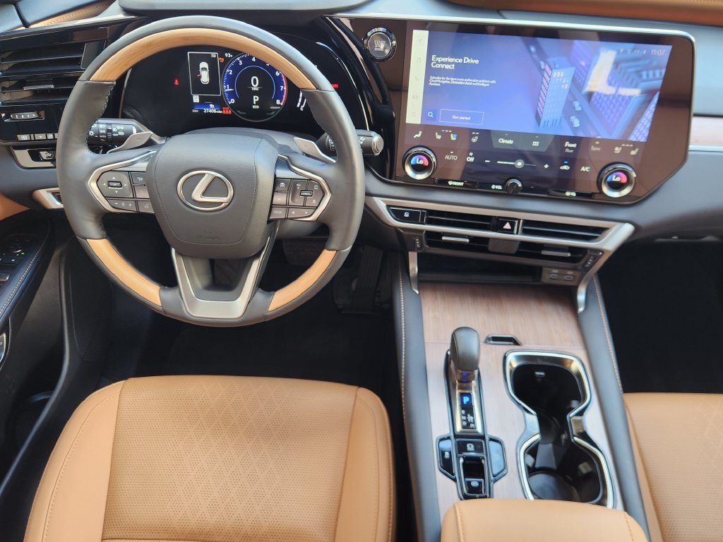 Certified 2024 Lexus RX 350 Premium Plus w/ Cold Area Package FWD image 27
