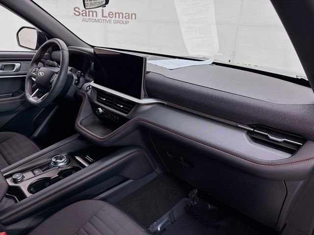 Used 2025 Ford Explorer ST-Line w/ ST-Line Street Pack image 31