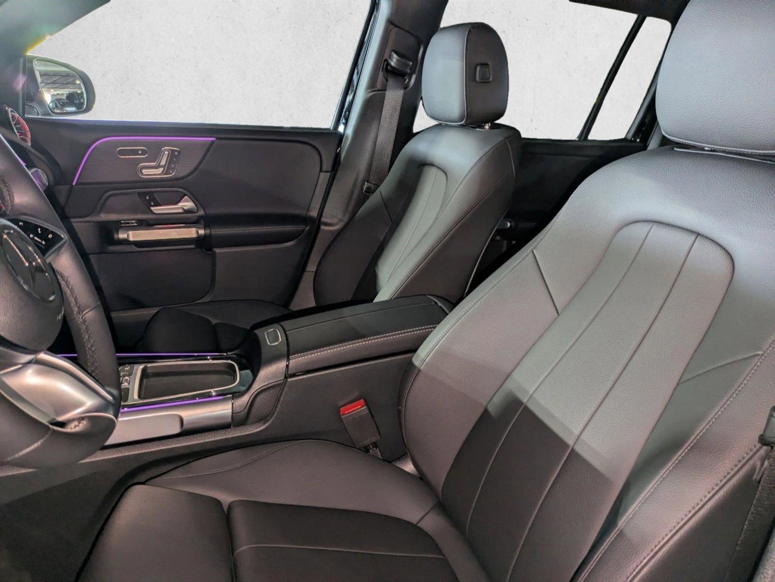 Certified 2025 Mercedes-Benz GLB 250 4MATIC image 17