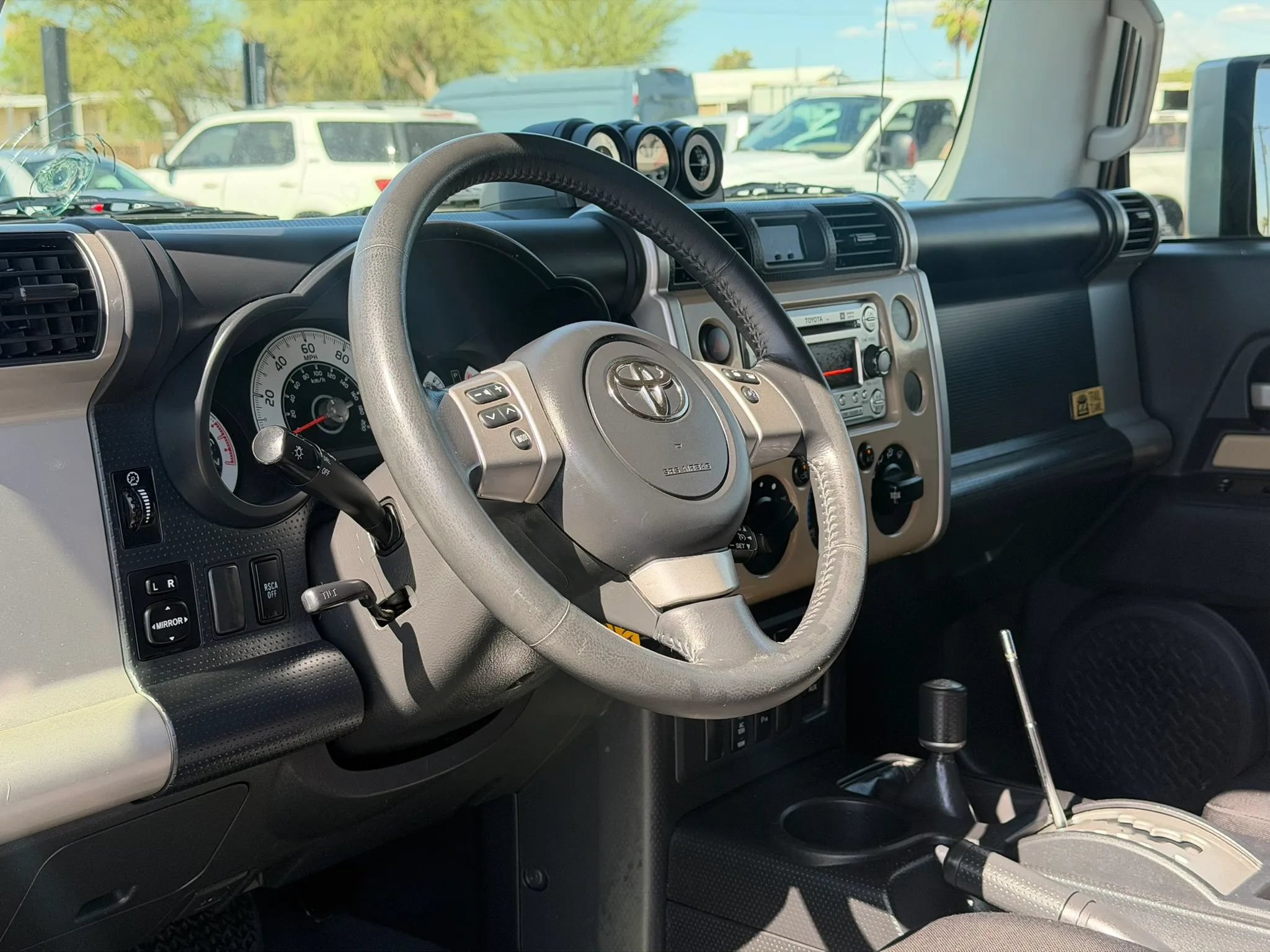 Used 2014 Toyota FJ Cruiser 4WD w/ Upgrade Package image 21