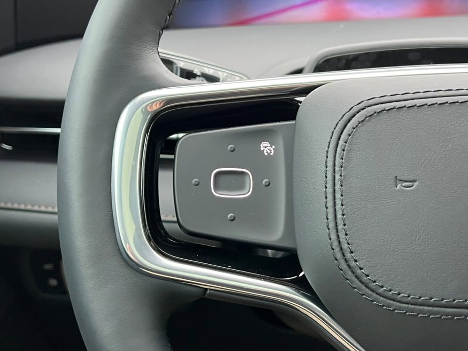 New 2026 Lincoln Nautilus Reserve w/ Jet Appearance Package AWD/4WD image 17