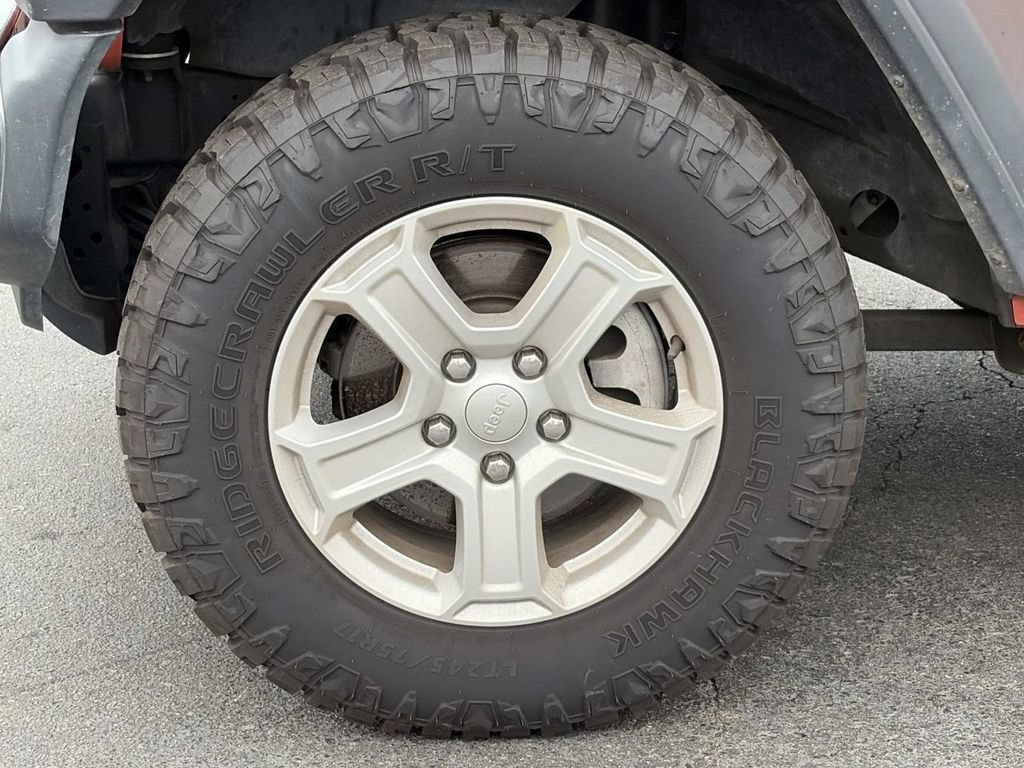 Used 2019 Jeep Wrangler Sport AWD/4WD image 11