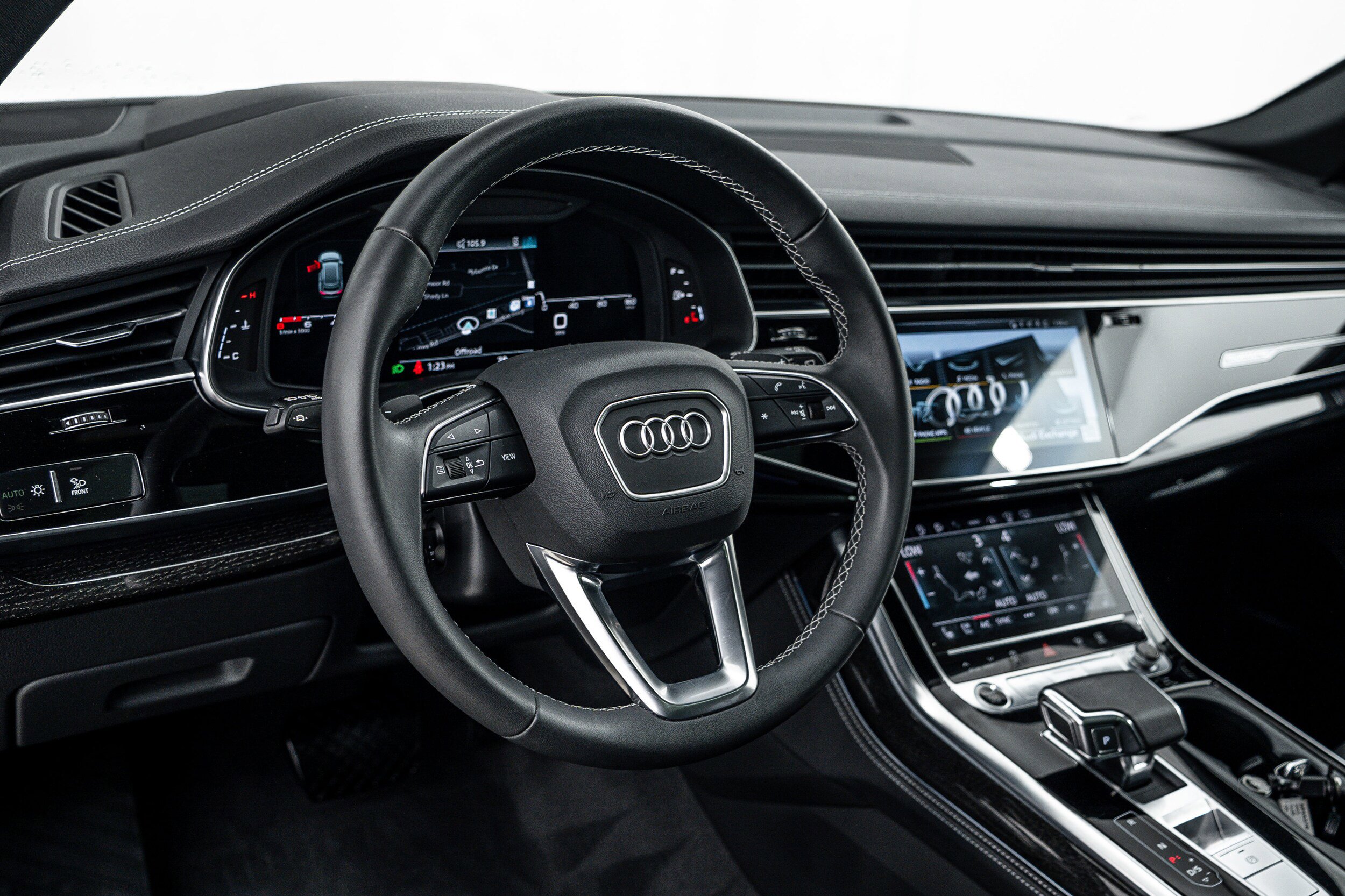 Certified 2023 Audi Q8 Prestige AWD/4WD image 10