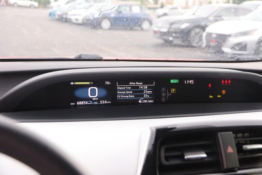 Used 2021 Toyota Prius LE FWD image 13