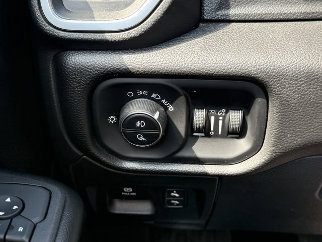 Used 2025 RAM 1500 Big Horn AWD/4WD image 22