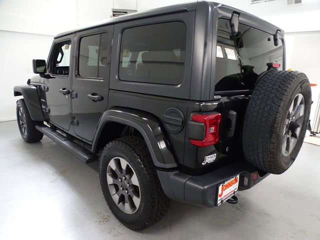 Used 2018 Jeep Wrangler Unlimited Sahara w/ Dual Top Group AWD/4WD image 19