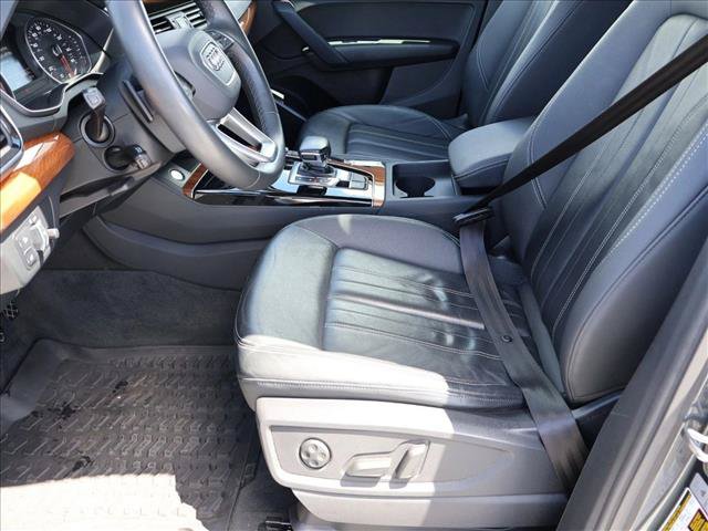 Used 2023 Audi Q5 2.0T Premium w/ Convenience Package AWD/4WD image 21