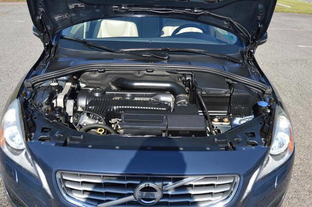 Used 2013 Volvo S60 T5 image 32