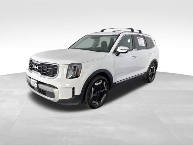 Certified 2025 Kia Telluride S image 5