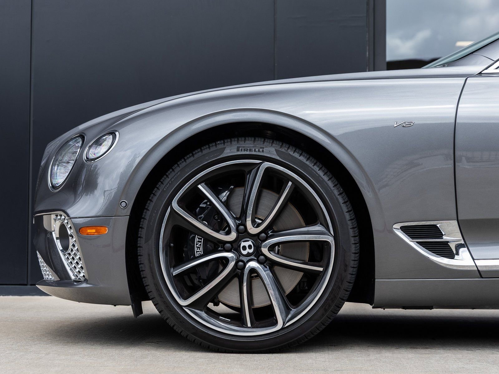 Used 2022 Bentley Continental GT image 11