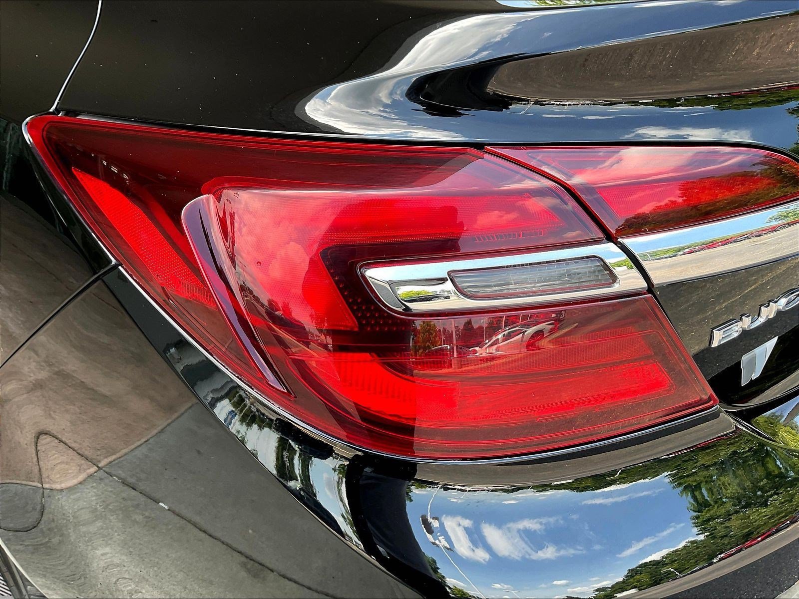 Used 2014 Buick Regal Premium w/ Driver Confidence Package #1 FWD image 23
