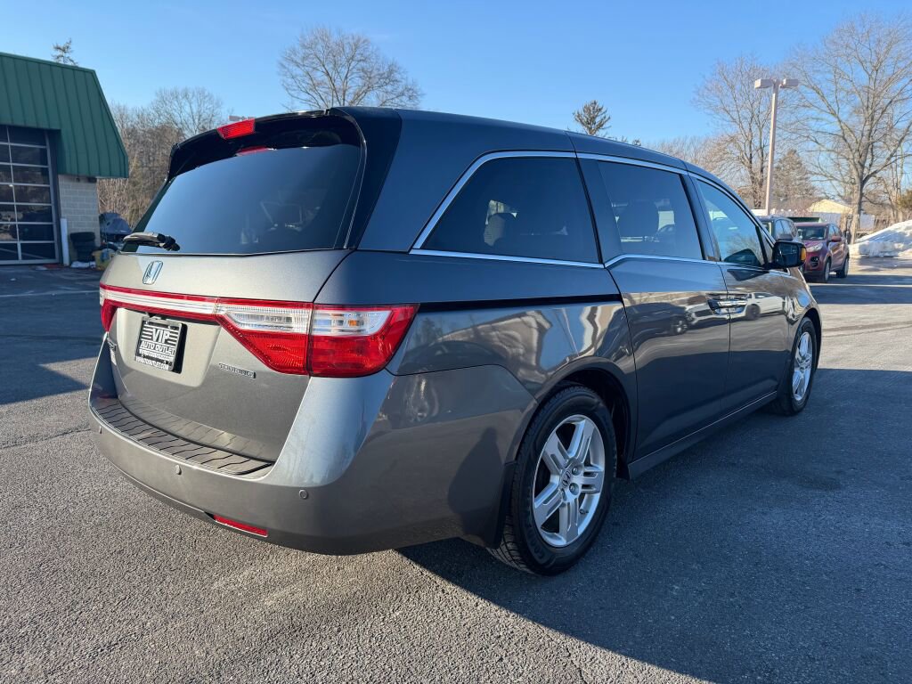 Used 2013 Honda Odyssey Touring Elite image 7