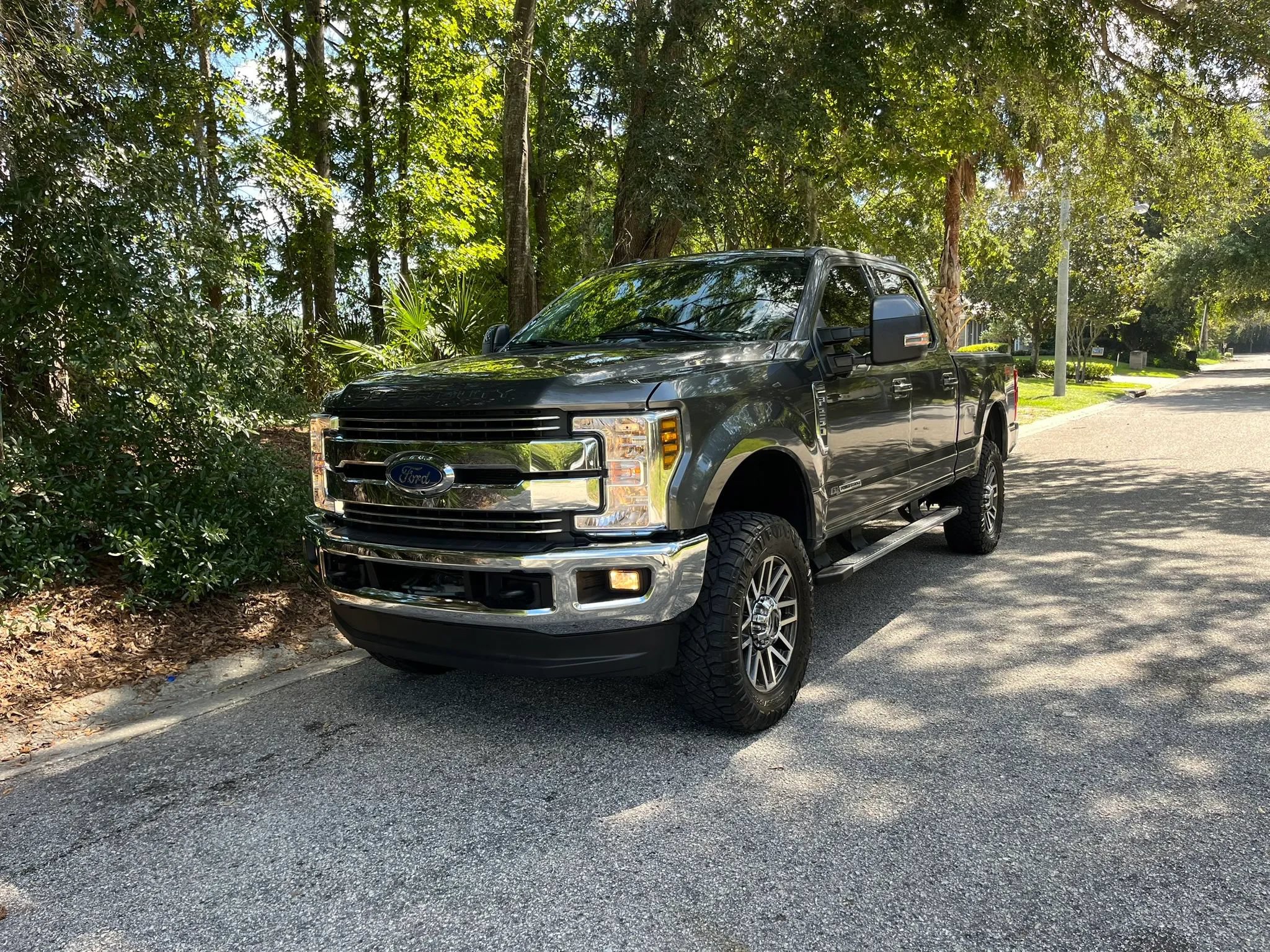 Used 2017 Ford F250 Lariat w/ Lariat Ultimate Package AWD/4WD image 8