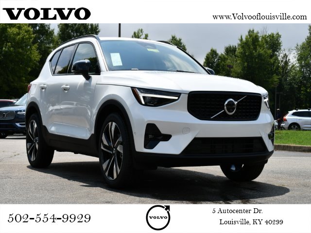 New 2025 Volvo XC40 B5 Plus w/ Protection Package Premier