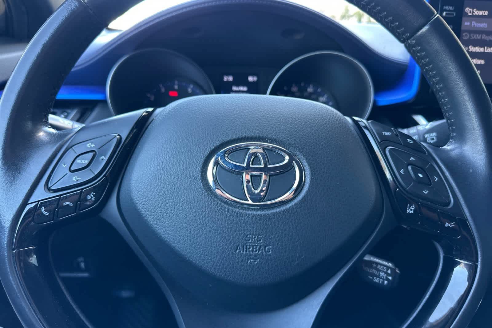 Used 2021 Toyota C-HR XLE FWD image 24