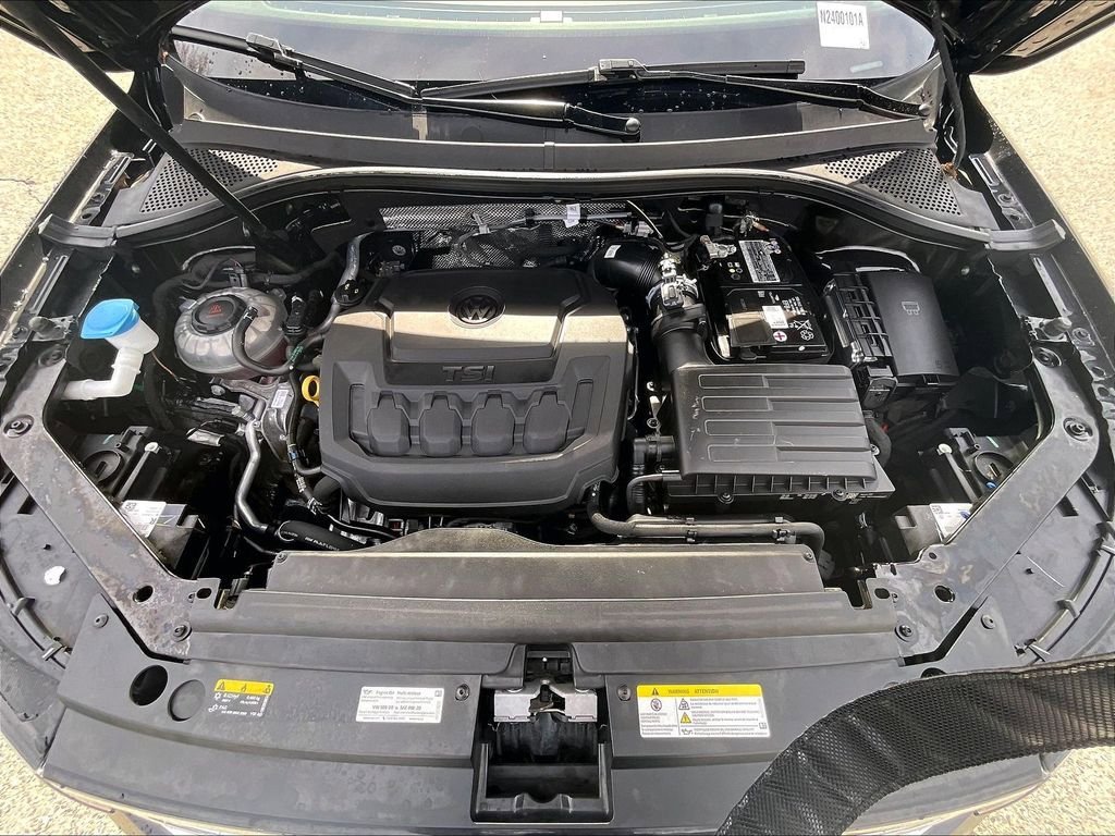 Used 2023 Volkswagen Tiguan SE AWD/4WD image 26