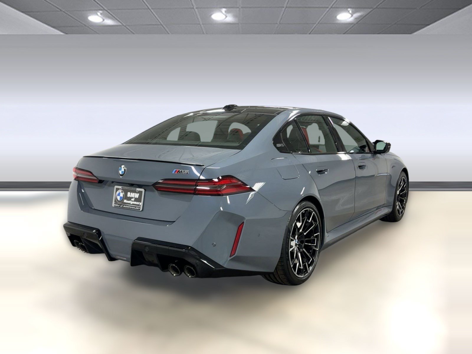 New 2026 BMW M5 w/ Executive Package AWD/4WD image 9