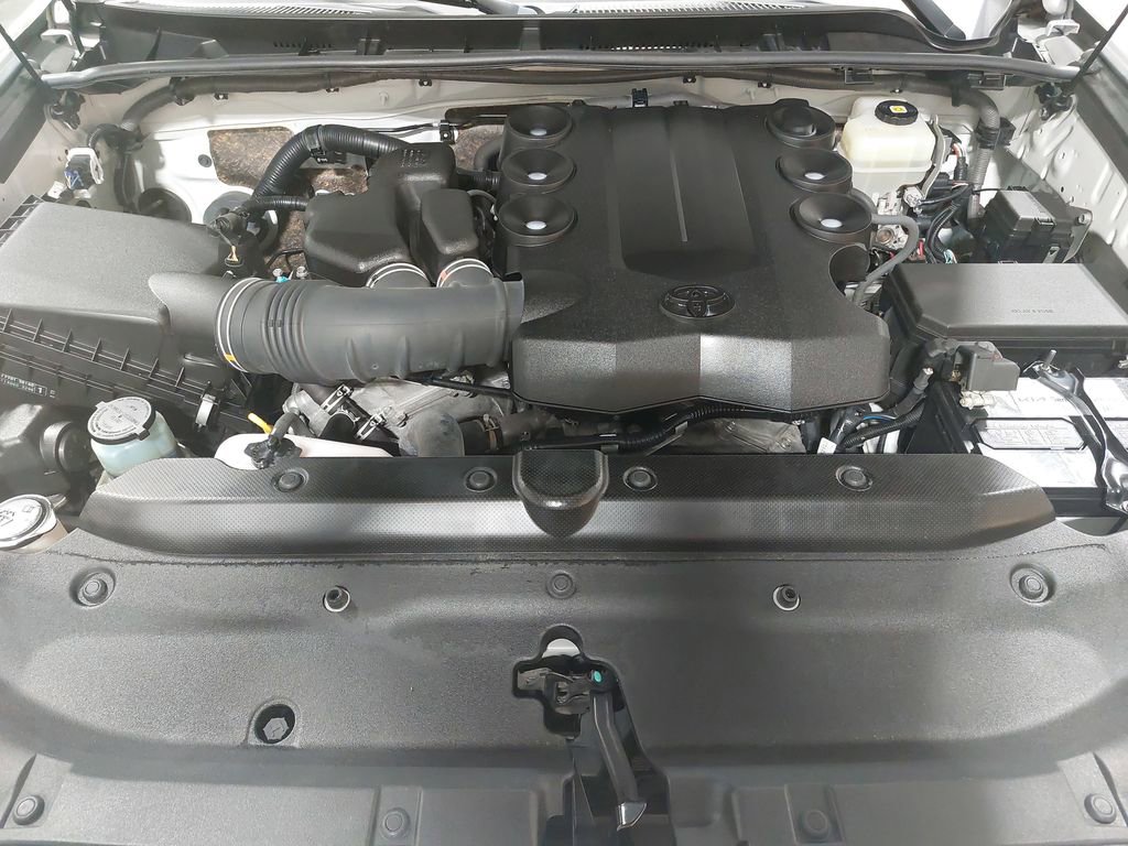 Used 2021 Toyota 4Runner SR5 Premium image 32