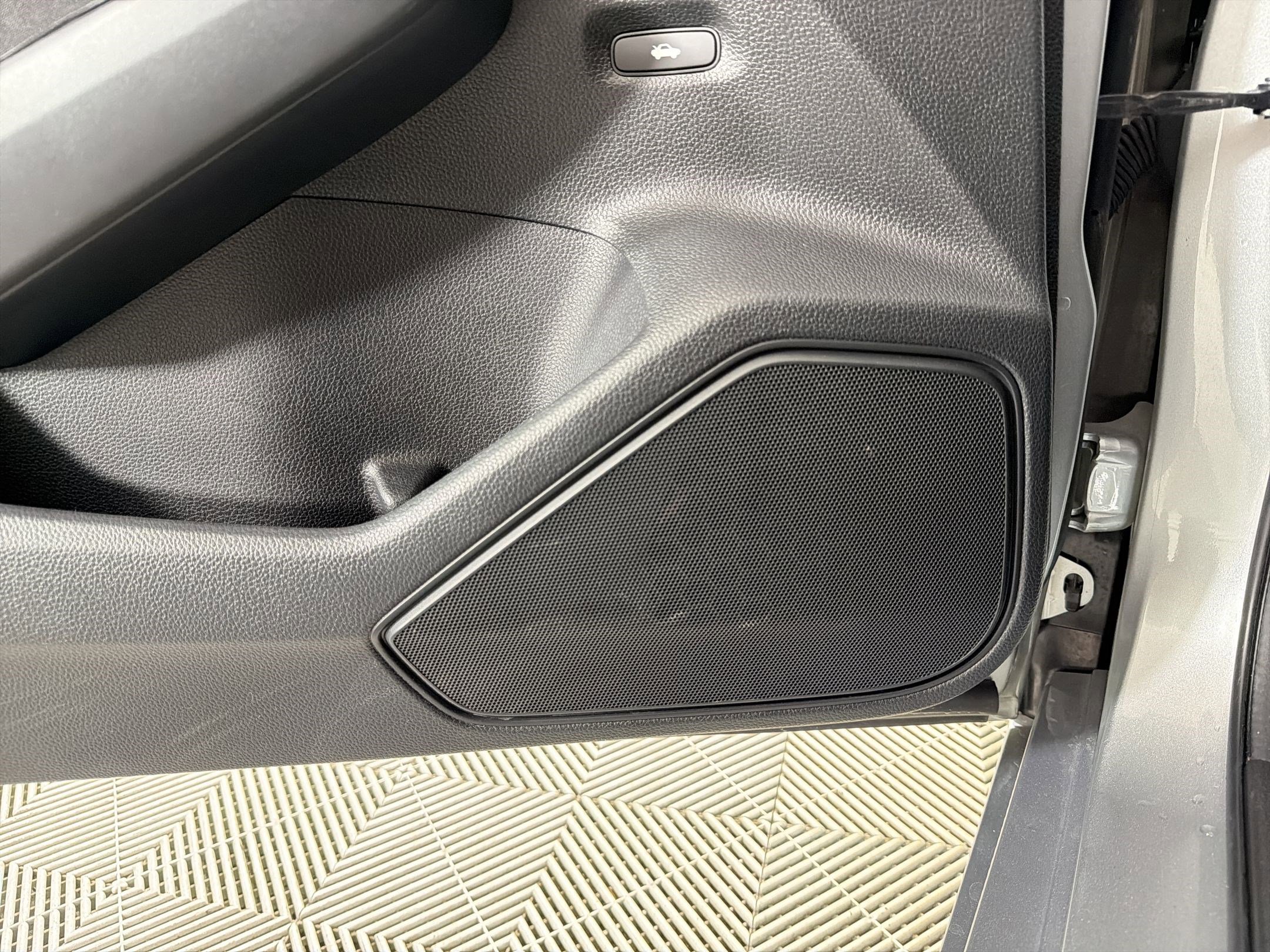 Certified 2025 Honda Civic LX image 21