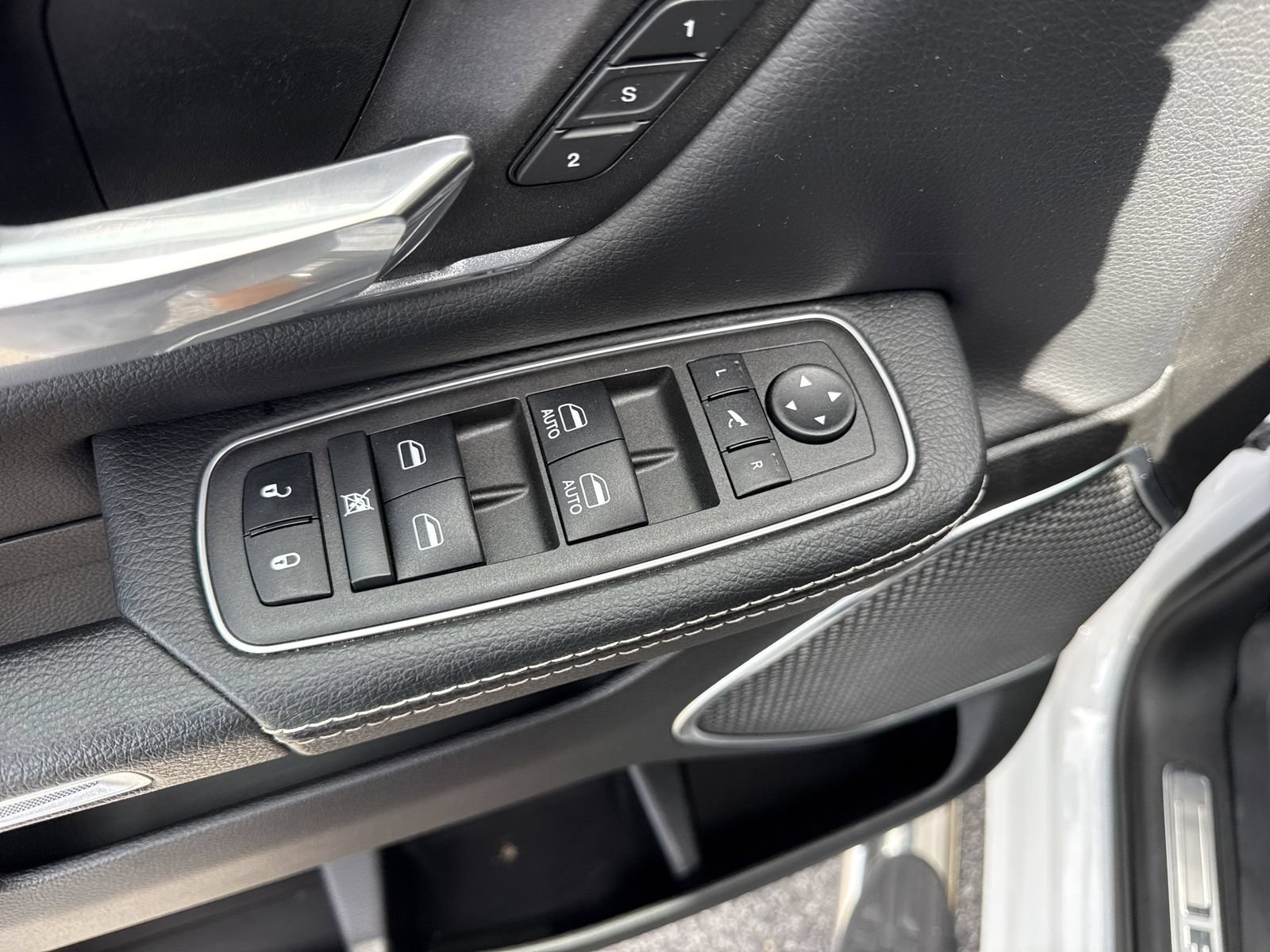 Used 2022 RAM 1500 Laramie RWD image 14