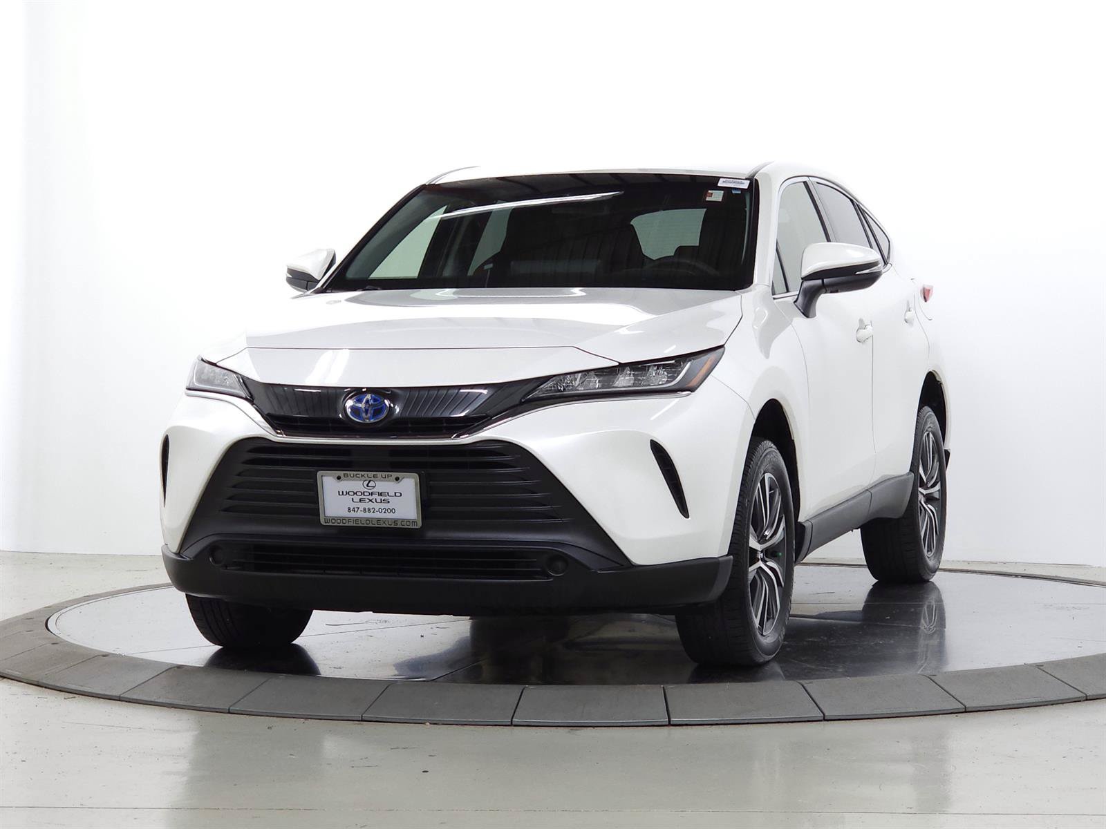 Used 2022 Toyota Venza LE AWD/4WD image 4