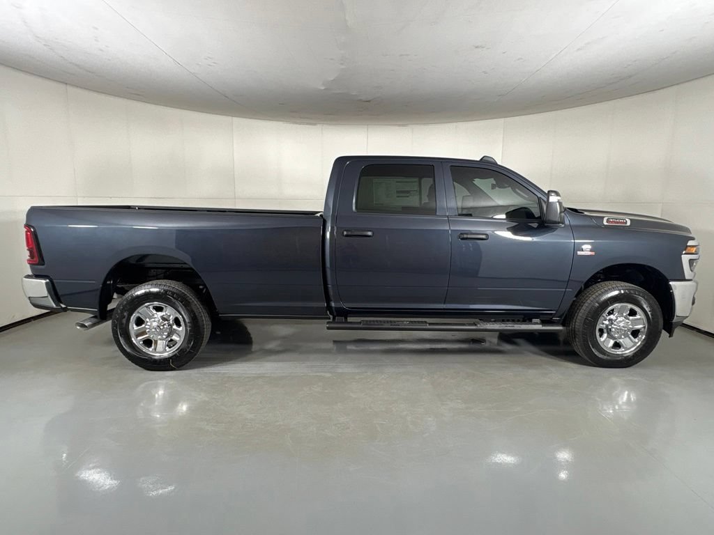 New 2026 RAM 3500 Tradesman AWD/4WD image 9