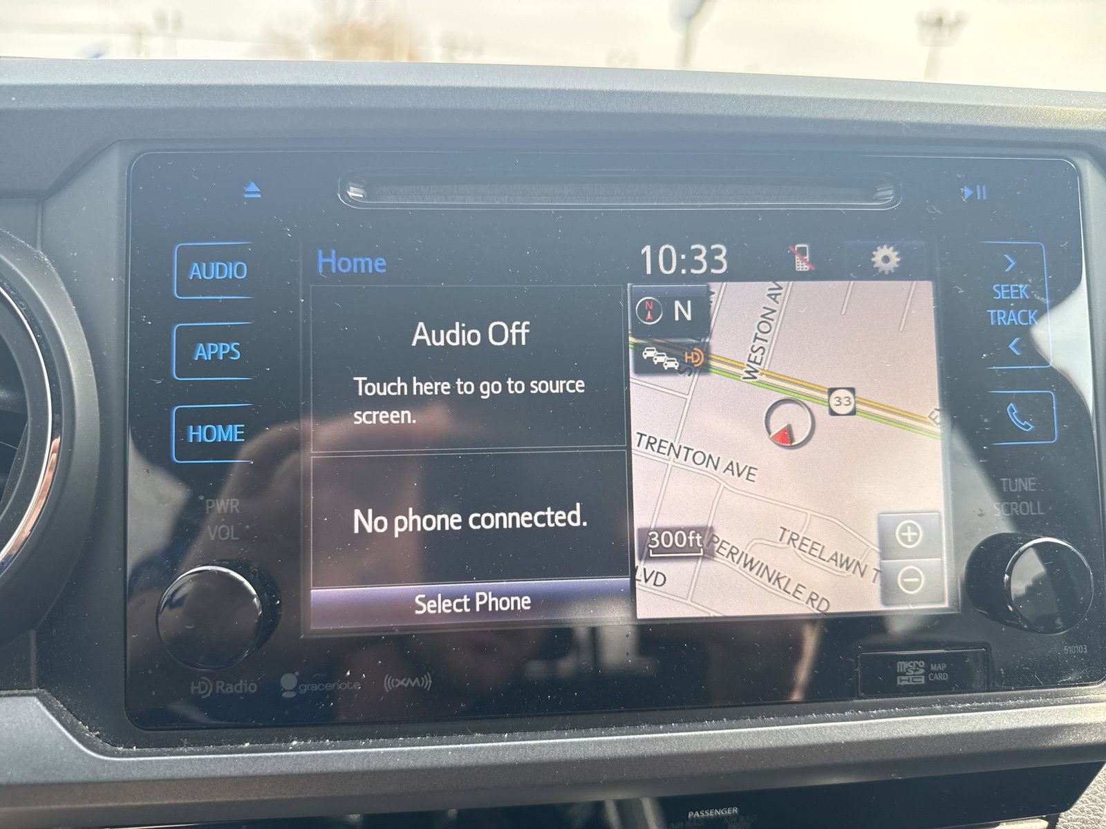 Used 2016 Toyota Tacoma TRD Sport w/ Towing Package image 12