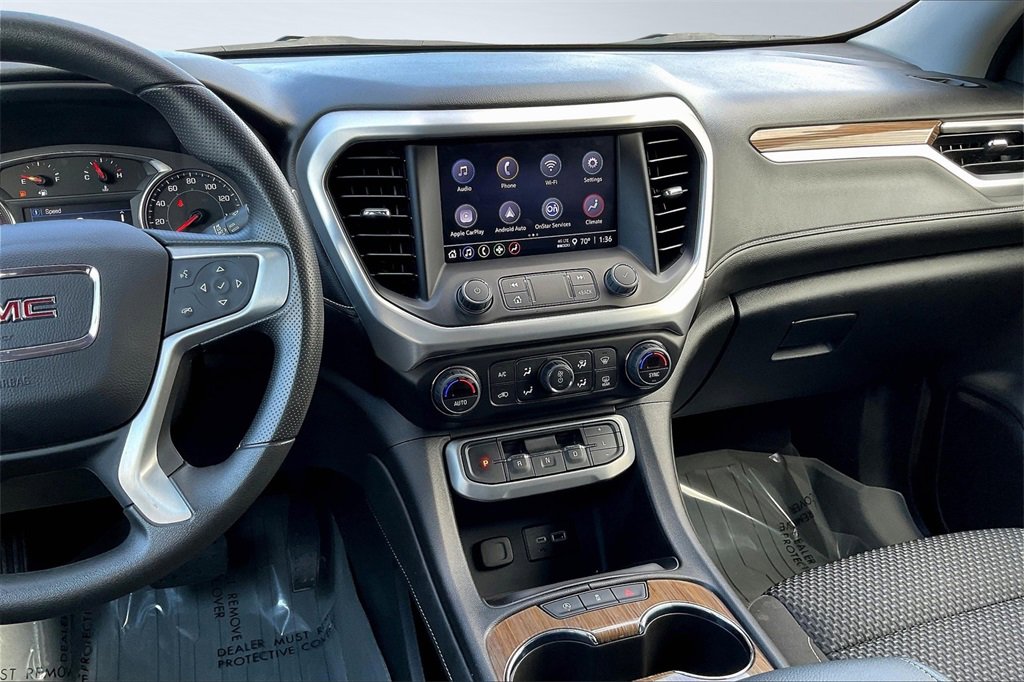 Used 2023 GMC Acadia SLE w/ Driver Convenience Package image 6