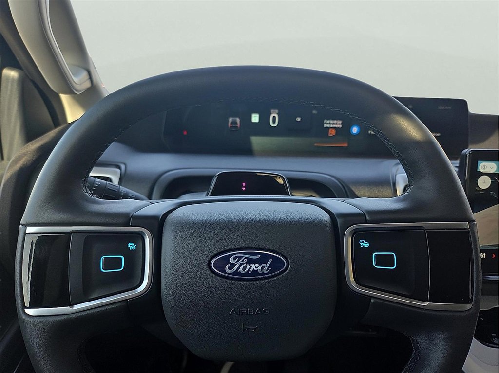 New 2025 Ford Expedition Active image 19