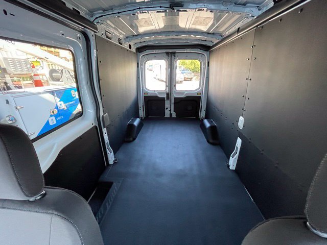 New 2026 Ford Transit 250 148 Medium Roof Extended AWD w/ Load Area Protection Package image 20