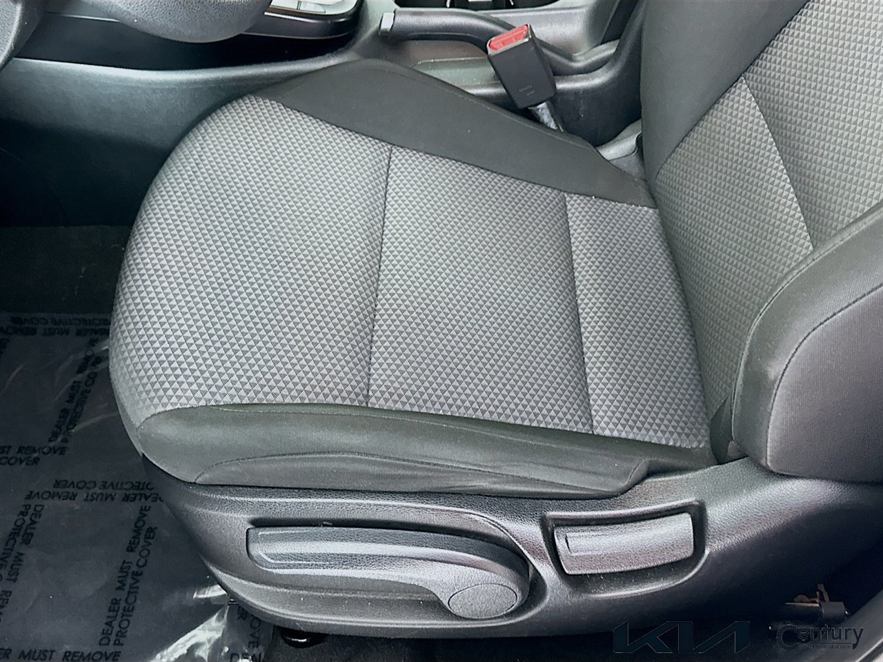 Certified 2023 Kia Soul LX FWD image 18