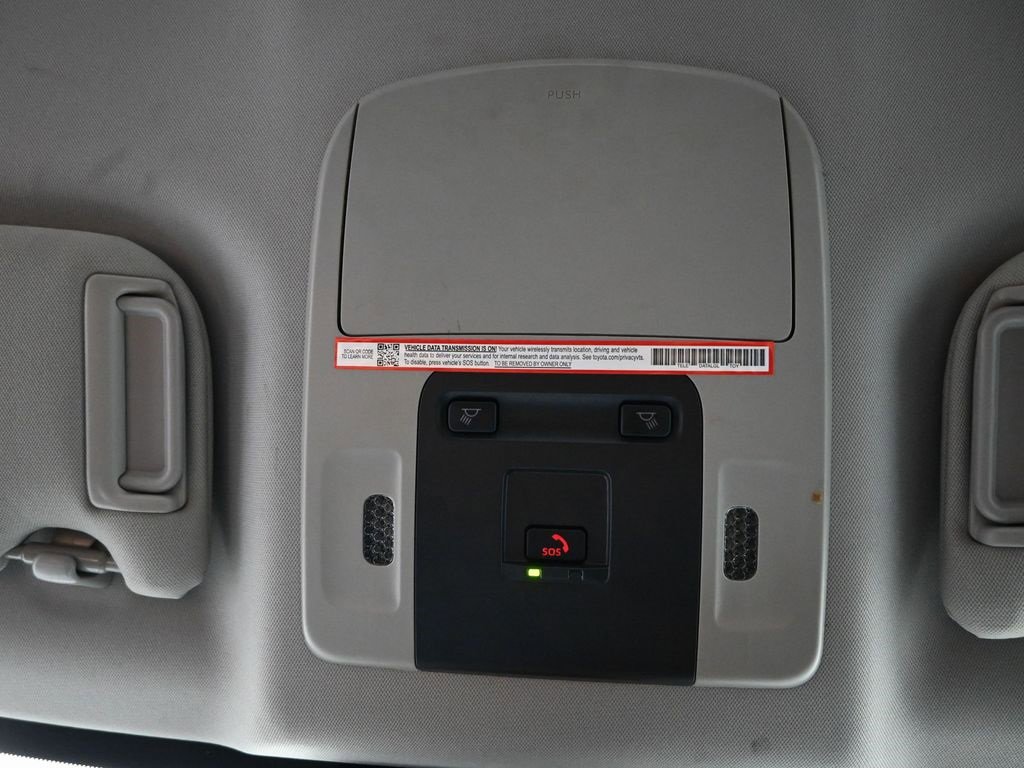 Used 2025 Toyota Camry LE w/ Convenience Package image 22