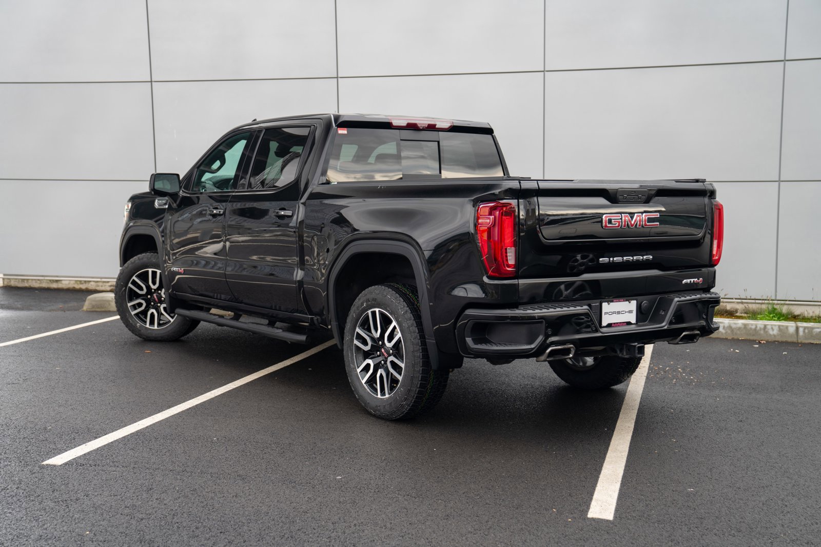 Used 2021 GMC Sierra 1500 AT4 w/ AT4 Premium Package video 3