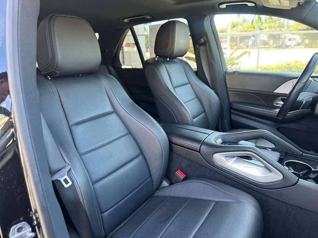 Used 2024 Mercedes-Benz GLE 450e 4MATIC image 11