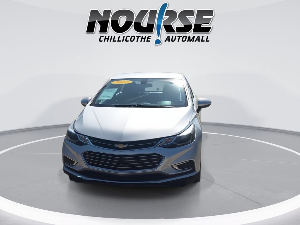 Used 2017 Chevrolet Cruze Premier FWD image 3