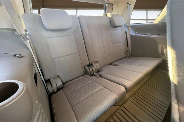 Used 2015 GMC Yukon SLE w/ Convenience Package image 28